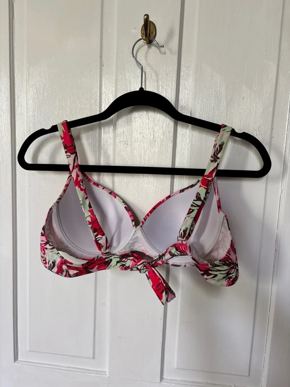 Twist-Front Bikini Swim Top - M - Picture 2 of 3